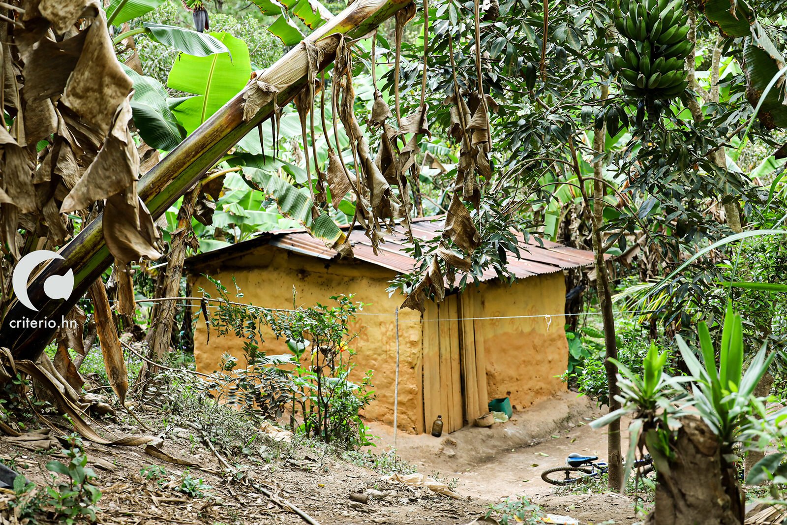 casa que muestra la extrema pobreza de locomapa