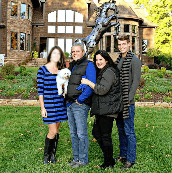 foto de la familia de alvaro hernandez londoño de la empresa lachansa